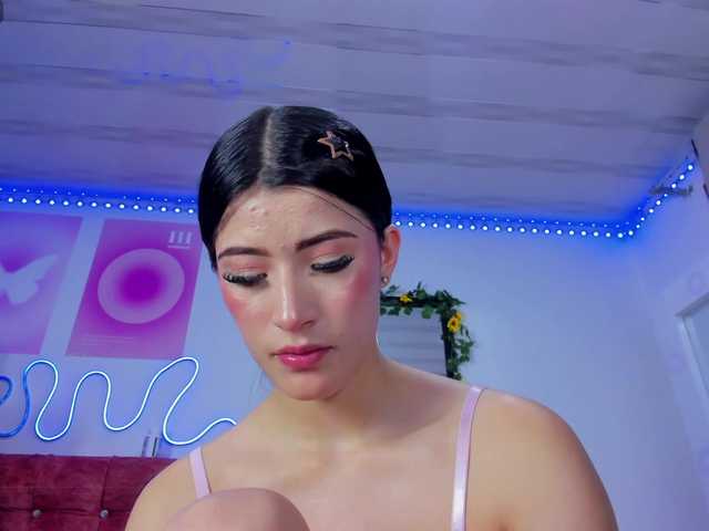 cloe777 online show from August 12, 10:34 pm