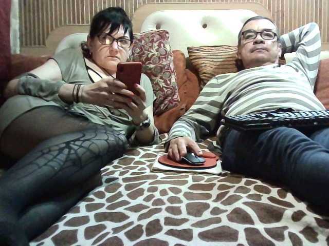 coupleofcoolx online show from June 23, 7:04 pm