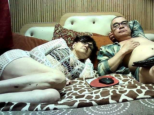 coupleofcoolx online show from June 27, 6:10 pm