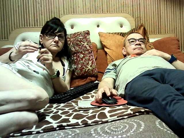 coupleofcoolx online show from July 10, 7:19 pm