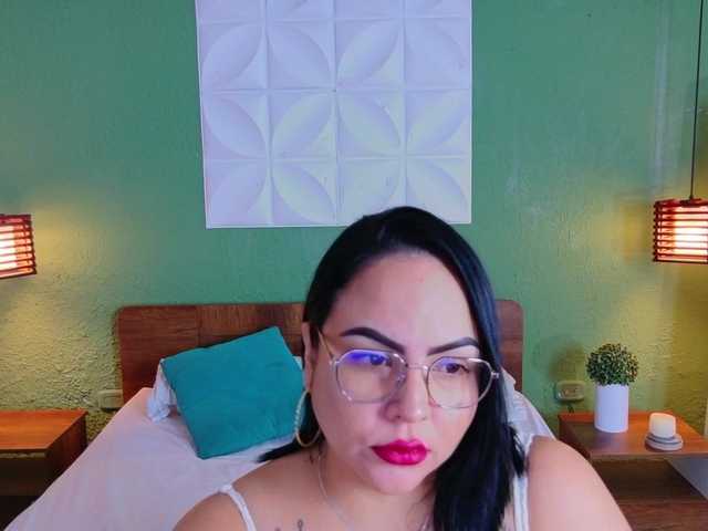 curvy-sexyvalen online show from September 8, 1:51 pm