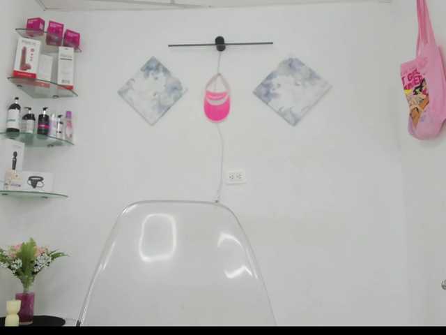 curvylattina online show from August 8, 6:41 pm