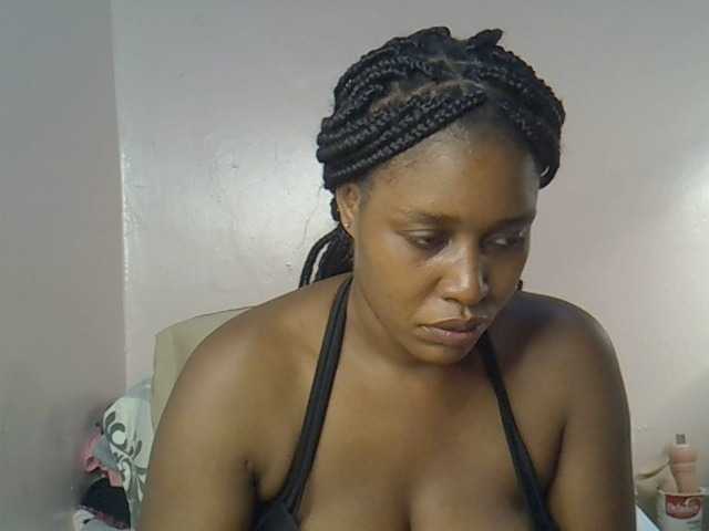 cute-africanah online show from June 26, 11:08 pm