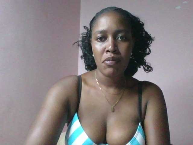 cute-africanah online show from August 4, 12:51 am