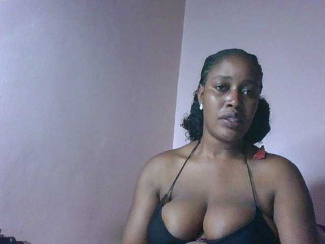 cute-africanah online show from August 5, 3:26 am