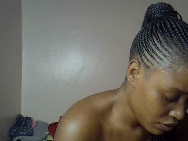 cute-africanah online show from August 13, 12:19 pm