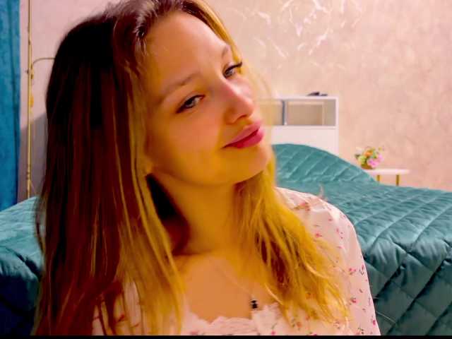 cute-honey online show from March 27, 1:21 am