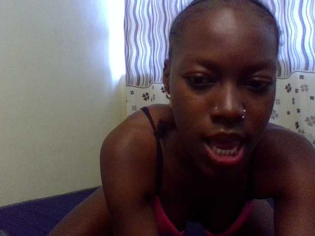 cute-lotty online show from July 17, 10:37 am
