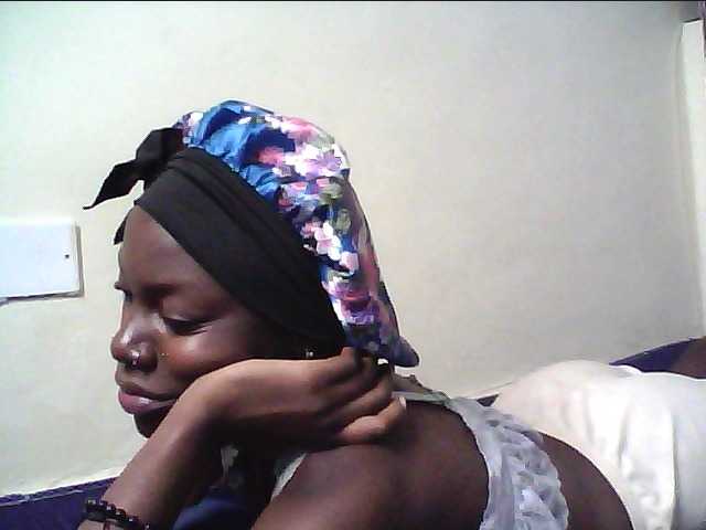 cute-lotty online show from July 30, 12:18 am