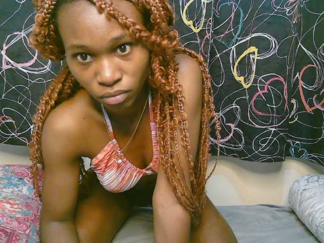 cute-tasha online show from July 28, 4:18 am