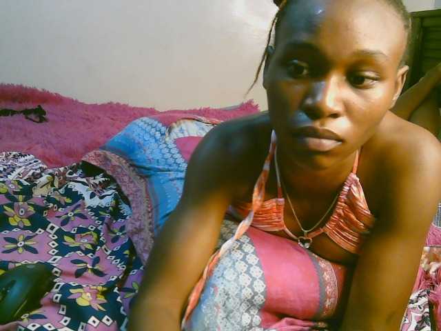 cute-tasha online show from August 9, 9:10 am