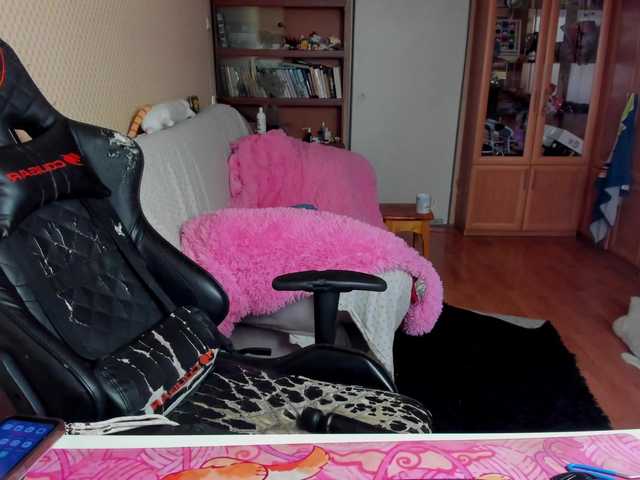cuteMila online show from August 8, 11:32 am