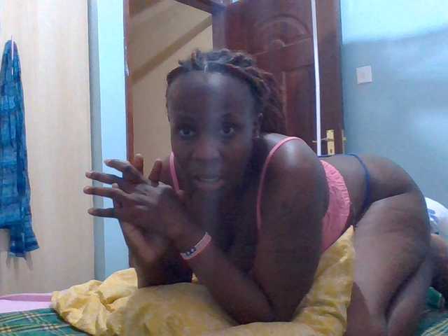 cutelizah online show from August 14, 2:21 pm