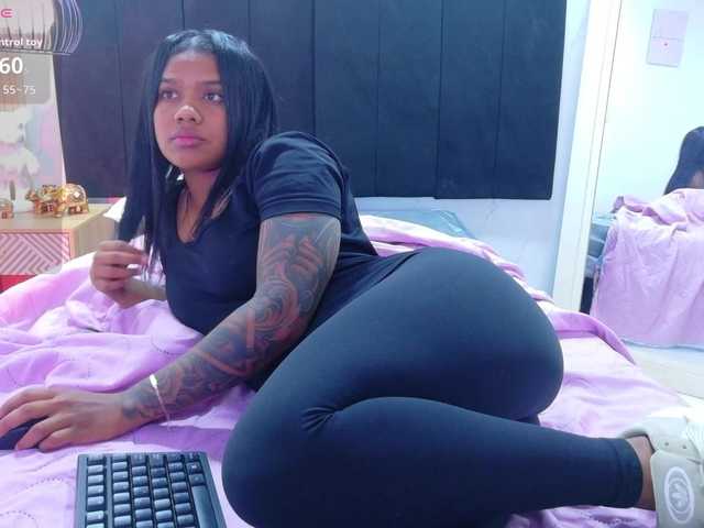 daddysneakin online show from August 7, 12:38 pm