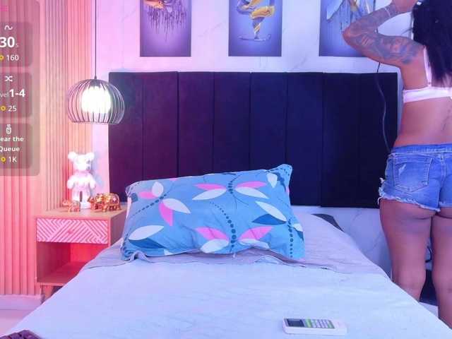 daddysneakin online show from August 7, 1:44 pm