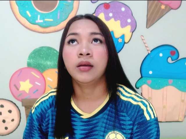 danna18cute online show from August 11, 7:16 pm