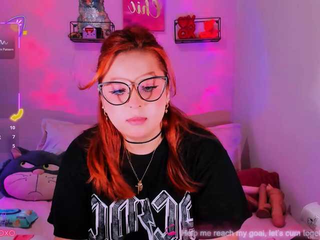 daphnne sweet online show from August 9, 6:25 am