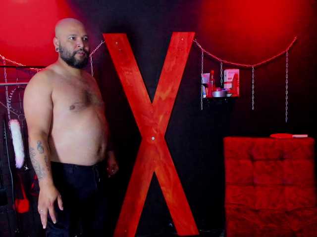 dark-couple online show from April 13, 11:24 am
