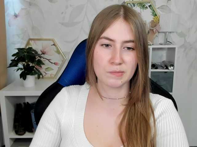 desireMegan online show from August 10, 2:51 pm