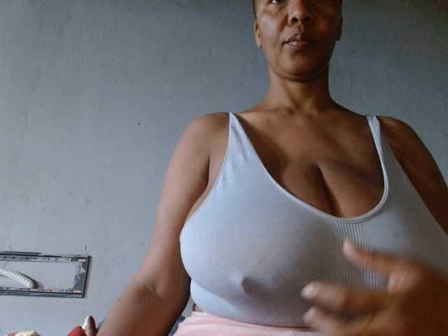 diamondboobs44dddx online show from August 6, 8:02 am