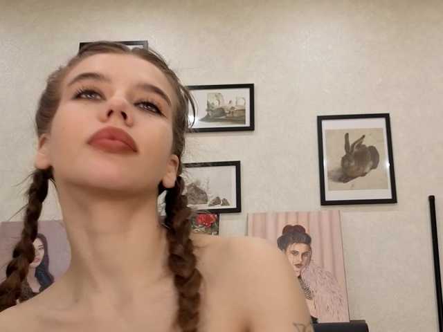 dolly-ll online show from August 14, 5:49 pm