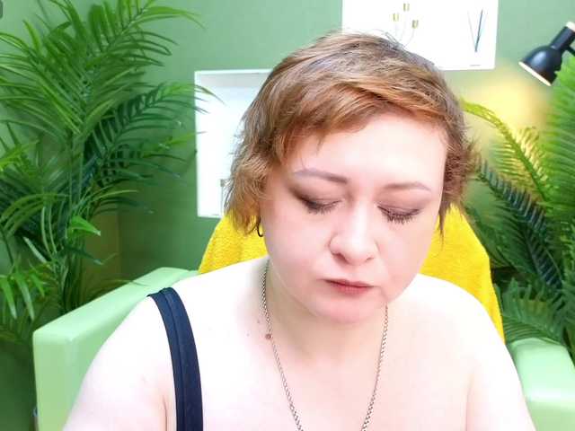 Dolories online show from April 26, 6:09 am