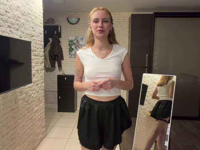 FlexiBabe online show from August 8, 3:12 pm