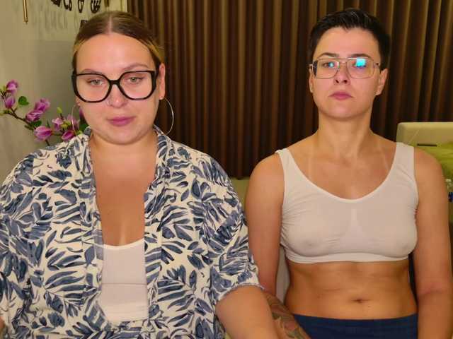 dreamteamgirls online show from July 12, 4:46 pm