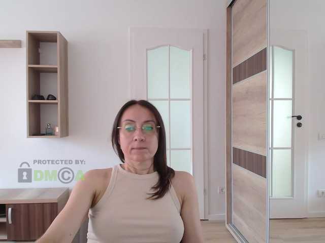 dulcesiomar8 online show from August 11, 8:38 am