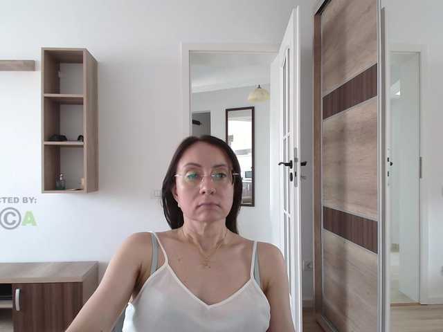 dulcesiomar8 online show from August 15, 9:13 am