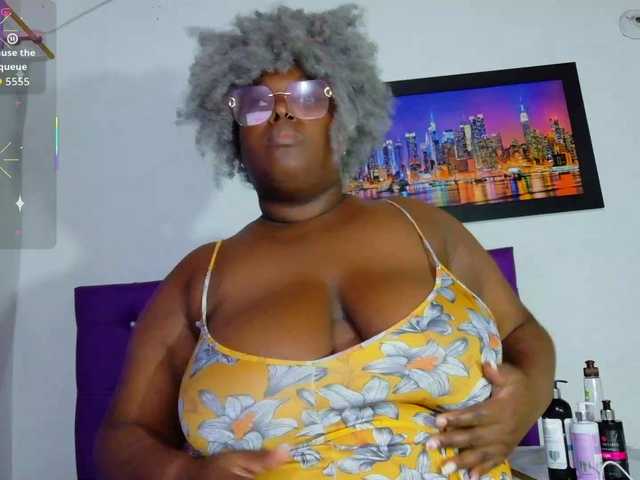 ebony-NeighborMoans online show from August 5, 3:15 am