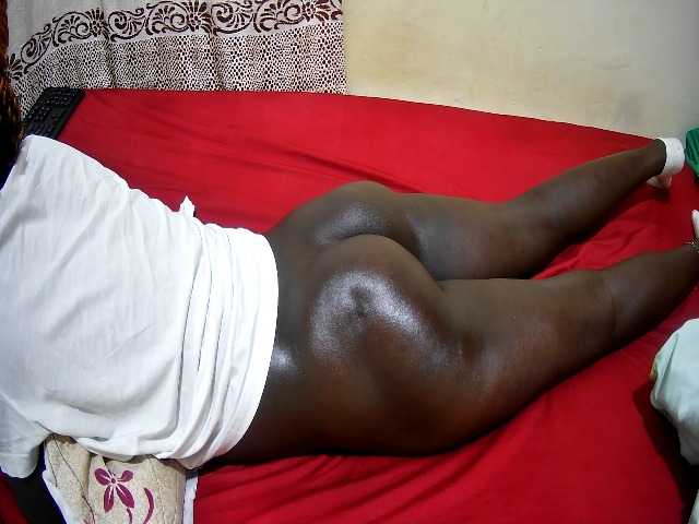 ebony-tasha1 online show from August 10, 3:19 am