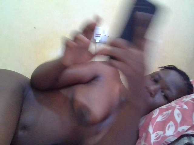 ebony-vannilah online show from August 13, 6:49 am