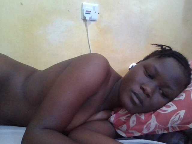 ebony-vannilah online show from August 14, 7:01 am