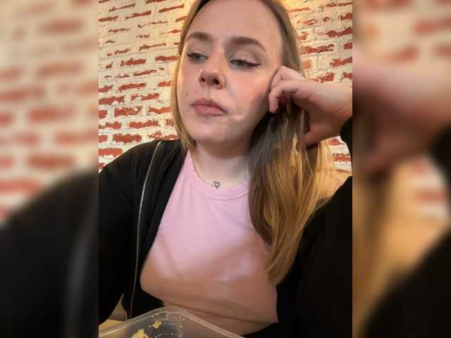 elegantbabe online show from August 10, 1:56 pm