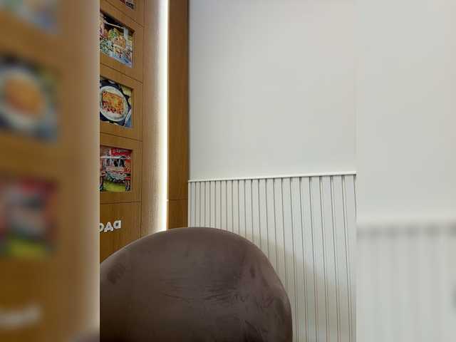 elegantbabe online show from August 13, 1:58 pm