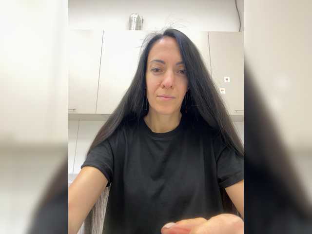 elena2026 online show from August 12, 6:27 am