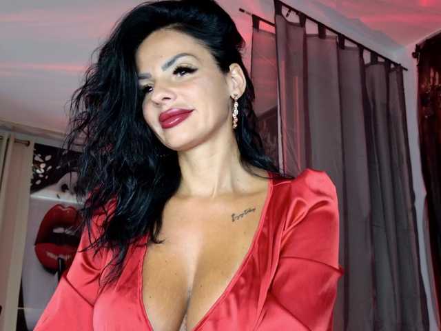 Ella-Hottie online show from August 12, 3:42 am