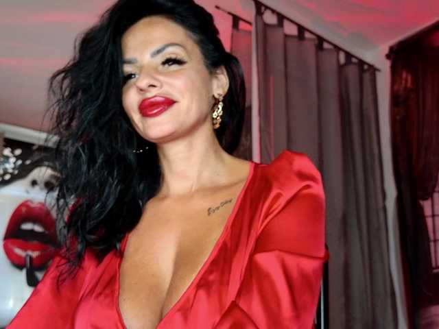Ella-Hottie online show from August 12, 8:38 am