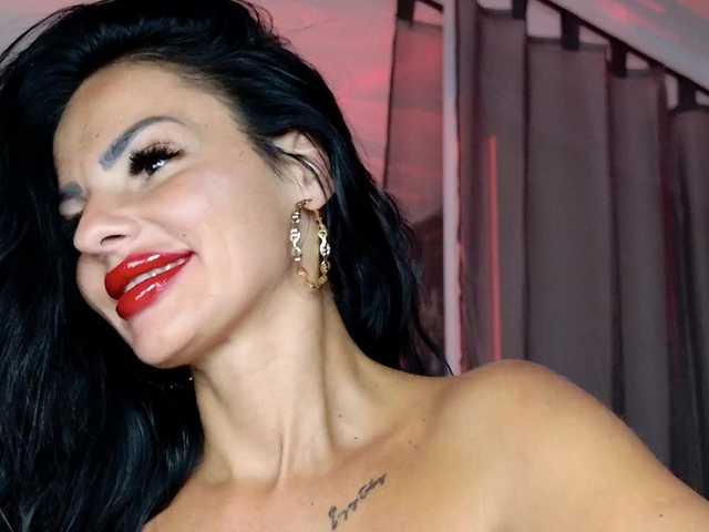 Ella-Hottie online show from August 13, 8:06 am