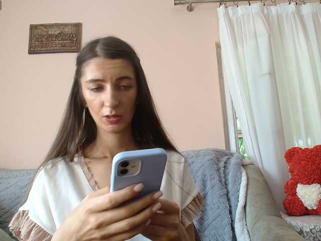 ella-myst online show from August 3, 2:35 pm