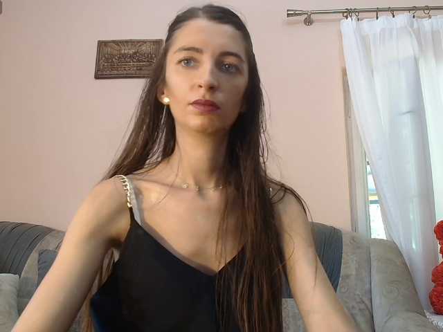 ella-myst online show from August 7, 10:59 am