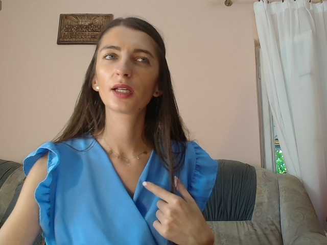 ella-myst online show from August 10, 11:00 am
