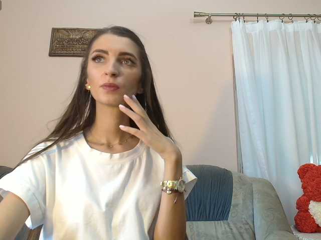 ella-myst online show from August 11, 12:40 pm