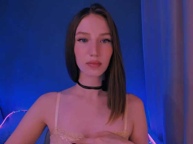 ellaamber online show from August 10, 5:47 pm