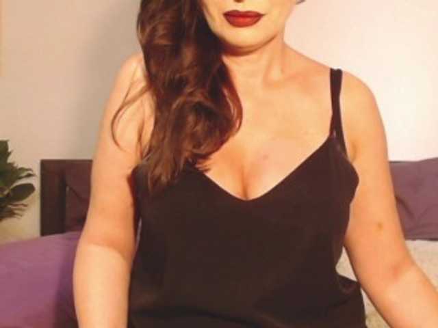 Ellaine online show from July 28, 11:38 am