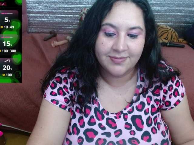 emilynessa online show from June 18, 4:07 pm