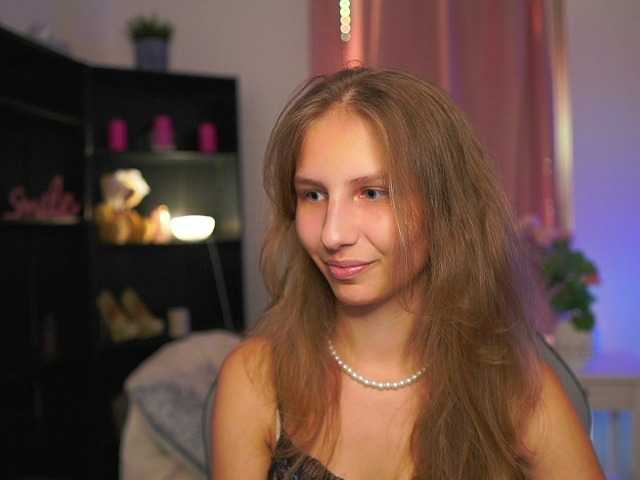 emmiemurray online show from August 1, 7:20 pm