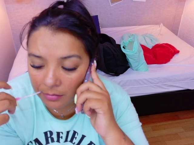 fat-naughtyass online show from August 3, 3:52 pm