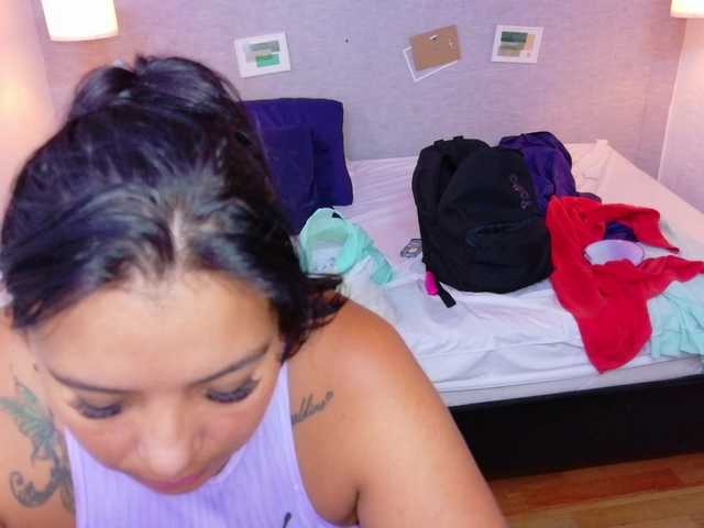 fat-naughtyass online show from August 6, 1:43 pm